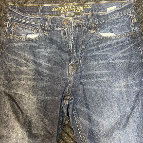 Jeans - Picture 2 of 4